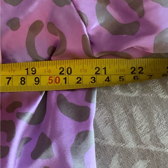 La SENZA Satin Robe in Lavender Leopard Print - Picture 7 of 7